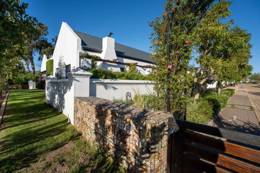 4 Bedroom Property for Sale in Croydon Western Cape